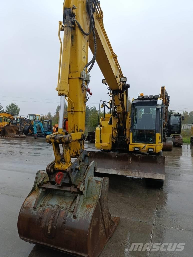 Komatsu PC 138 US-11 حفارات زحافة