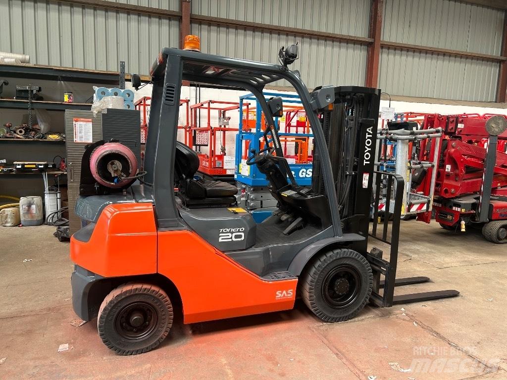 Toyota 02-8 FGF 20 شاحنات LPG