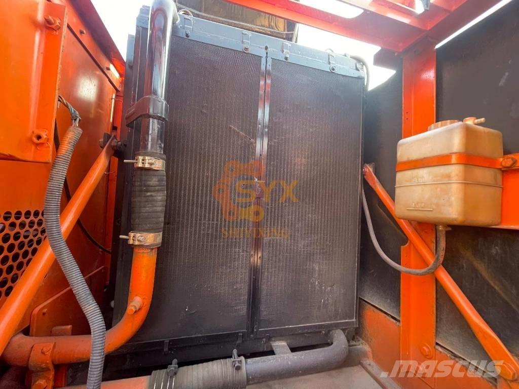 Doosan 220 LC-7 حفارات زحافة
