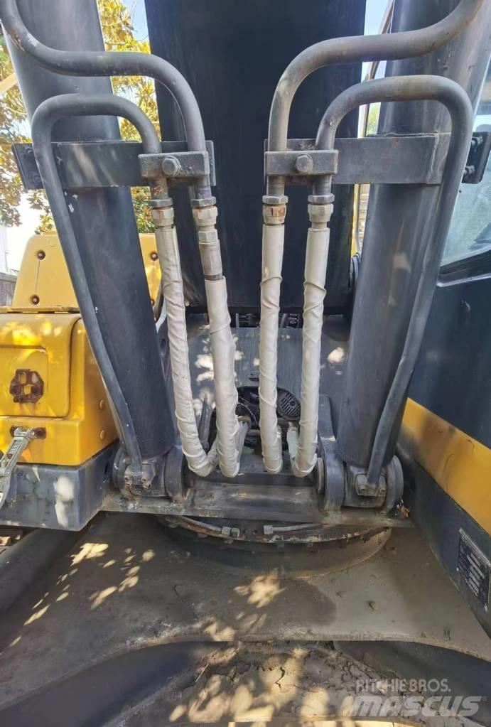 Volvo EC 210 B LC حفارات زحافة