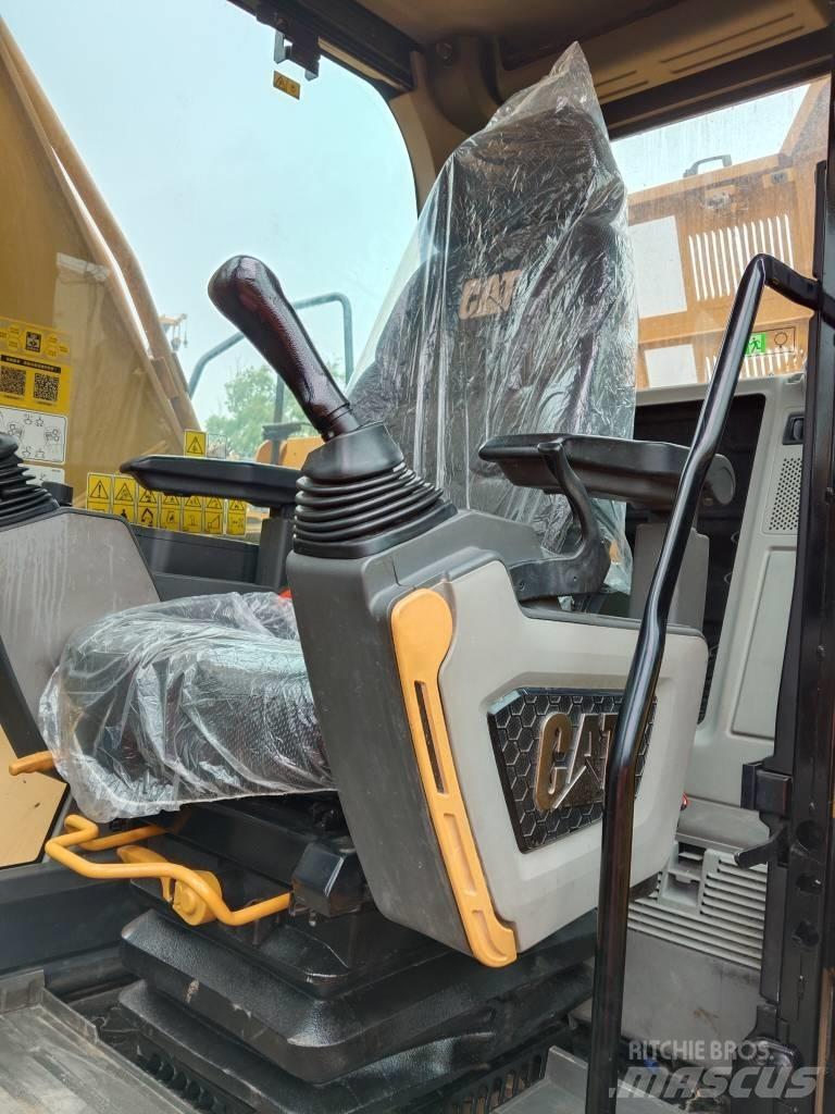 CAT 330 GC حفارات زحافة
