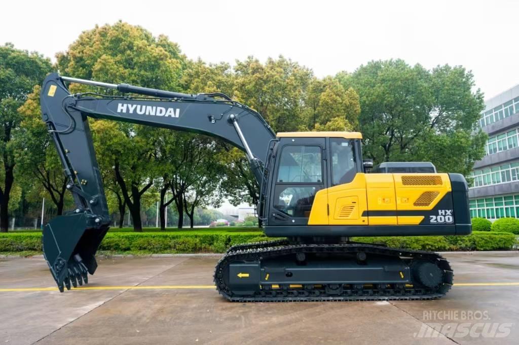 Hyundai HX 220 N حفارات زحافة