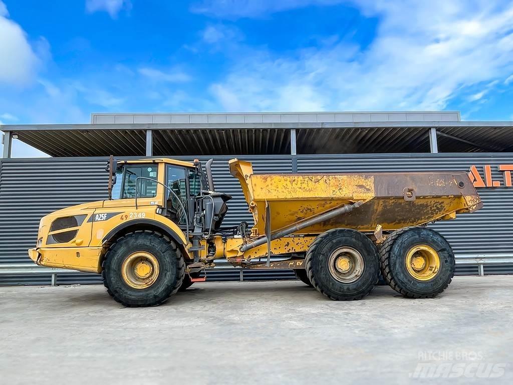 Volvo A25F عربات نقل قلابة للمواقع
