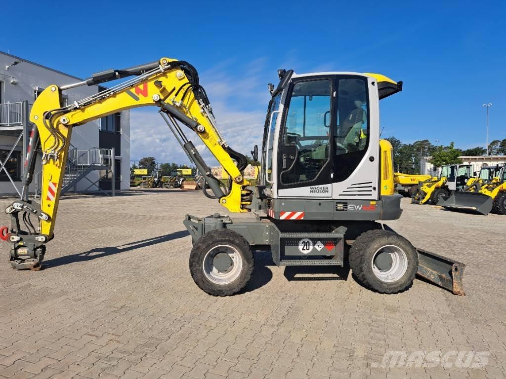 Wacker Neuson EW65 حفارات بعجل