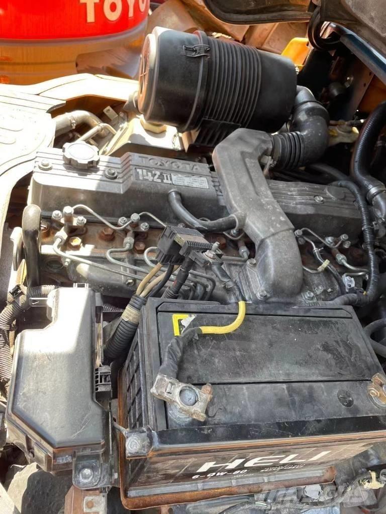 Toyota 5 ton شاحنات الديزل