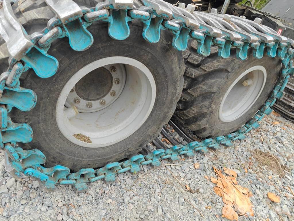 Komatsu 901 XC حصادات