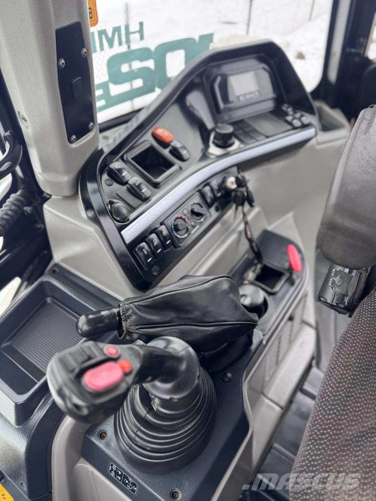 Hidromek HMK 102 B لوادر ذات جرافات عكسية