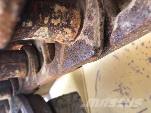 CAT D 5 G XL بلدوزرات مجنزرة