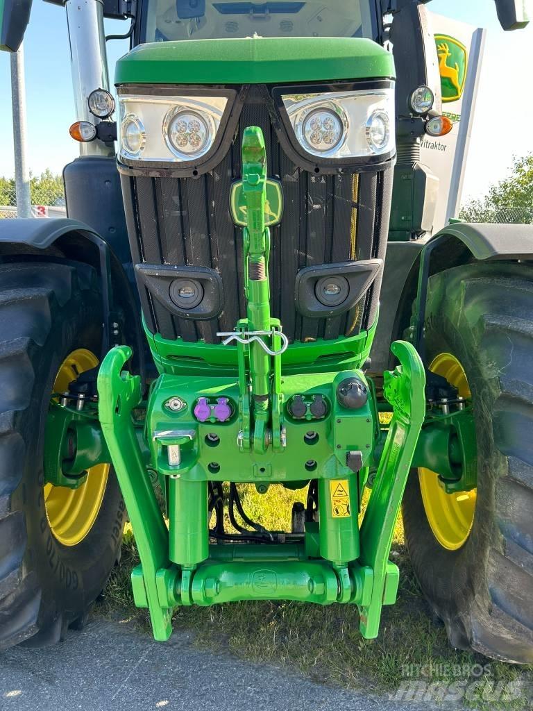 John Deere 6R250 الجرارات