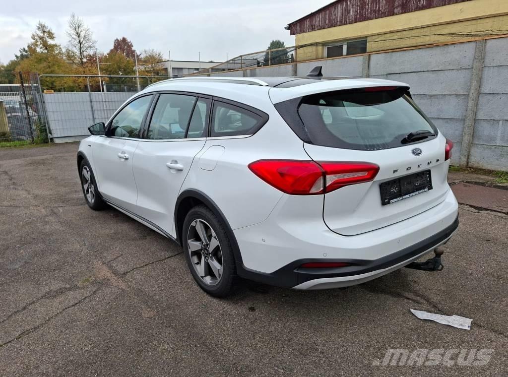 Ford Focus سيارات