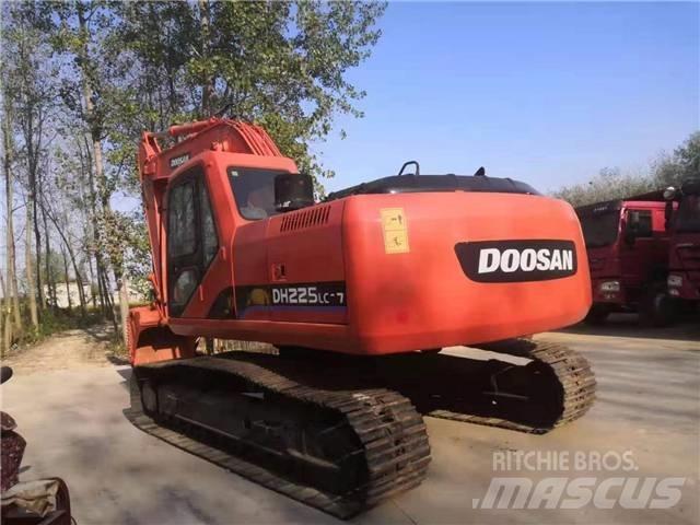 Doosan DH225 حفارات زحافة