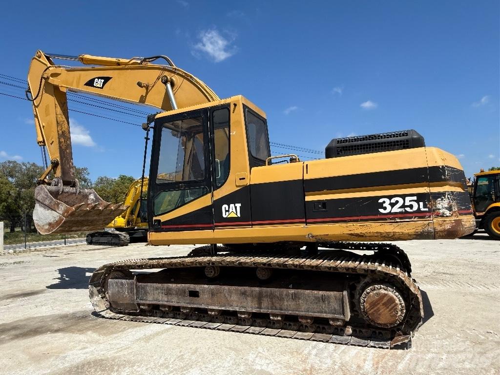 CAT 325 LN حفارات زحافة