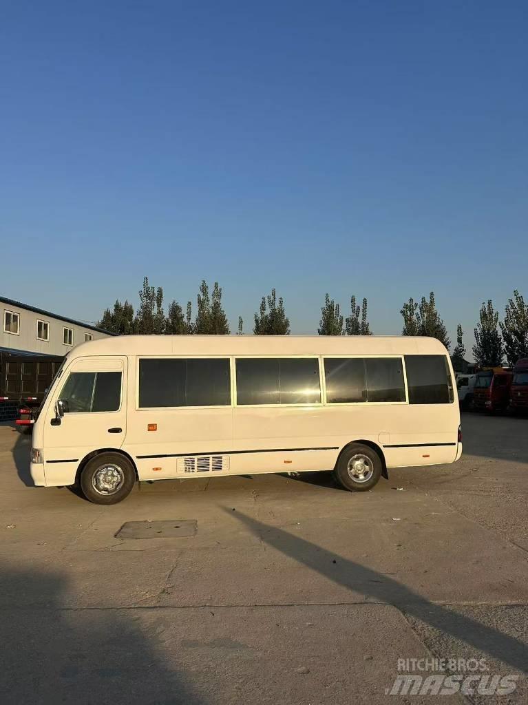 Toyota Coaster حافلة داخل المدينة