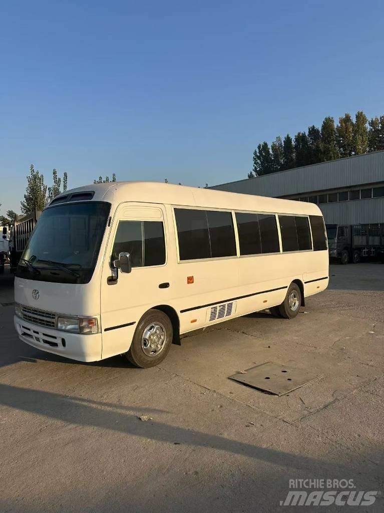 Toyota Coaster حافلة داخل المدينة