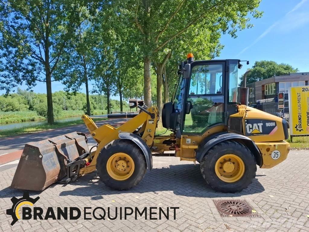 CAT 908H لوادر بعجل