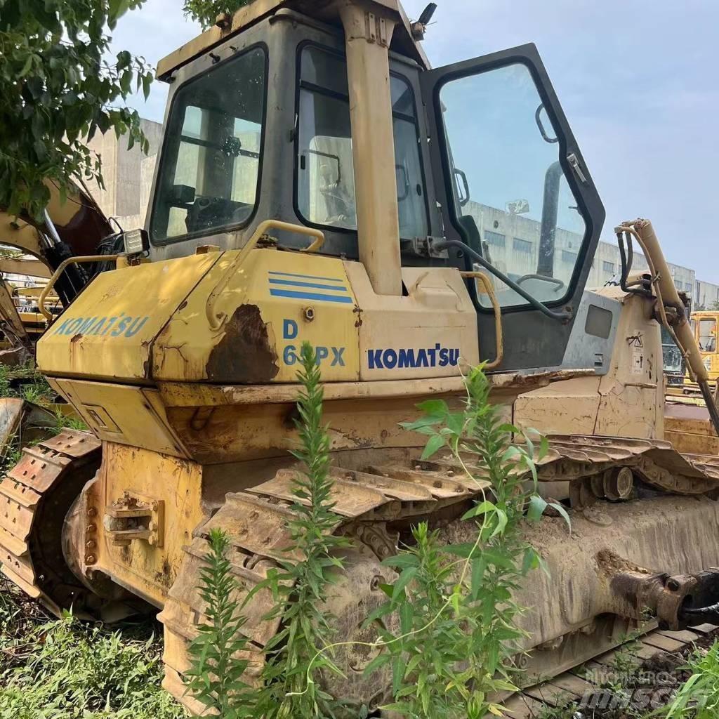 Komatsu D 65 PX-12 بلدوزرات مجنزرة