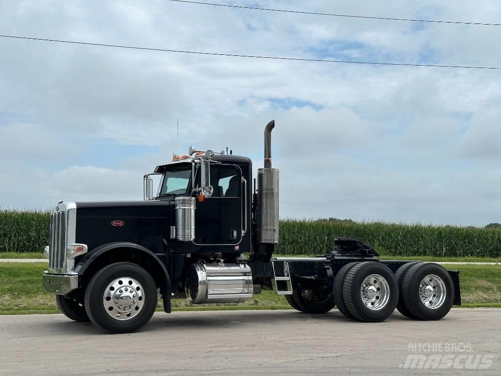 Peterbilt 388 وحدات الجر