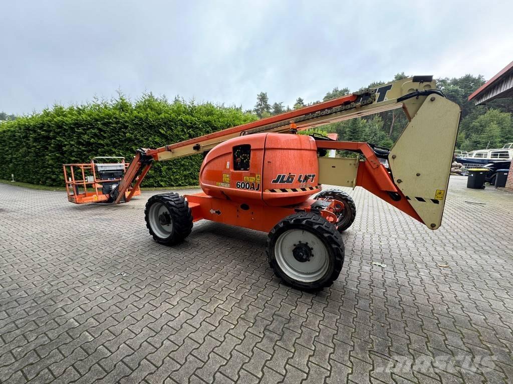 JLG 600 AJ رافعات سلة مفصلية