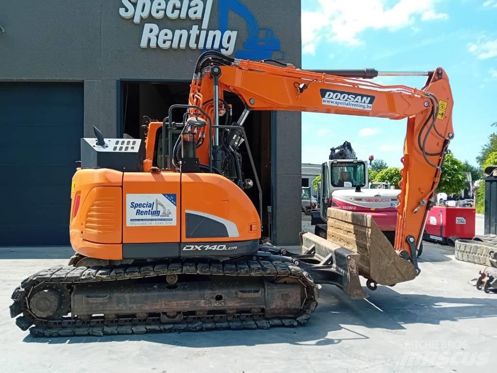 Doosan DX 140 LCR حفارات زحافة
