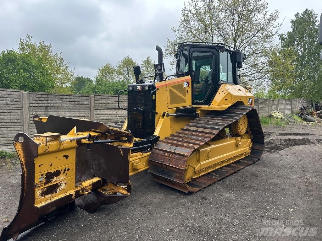 CAT D 5 D6LGP بلدوزرات مجنزرة