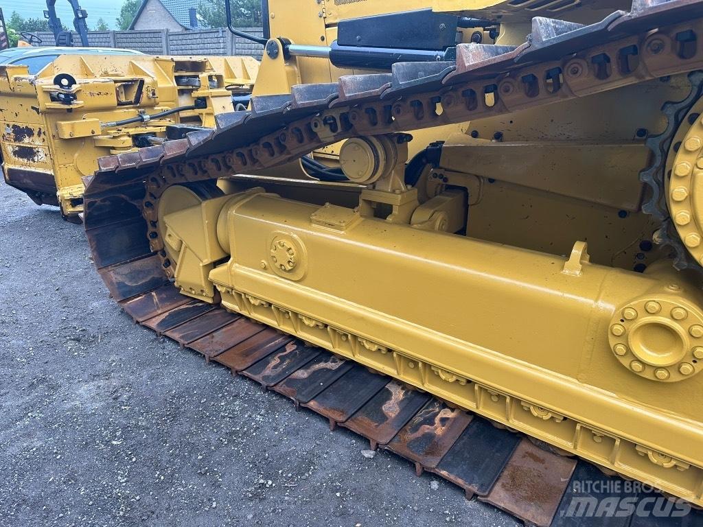 CAT D 5 D6LGP بلدوزرات مجنزرة