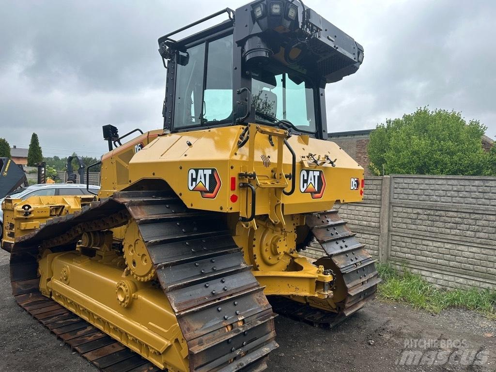 CAT D 5 D6LGP بلدوزرات مجنزرة