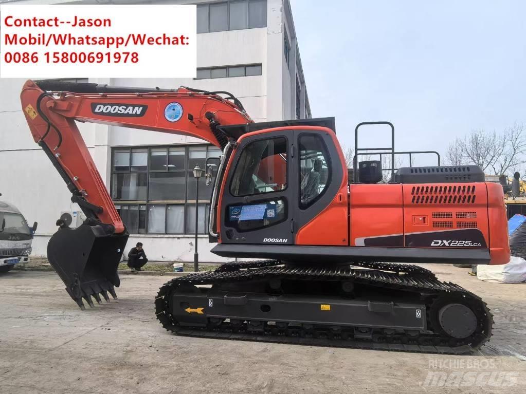 Doosan DX 225 LCA حفارات زحافة