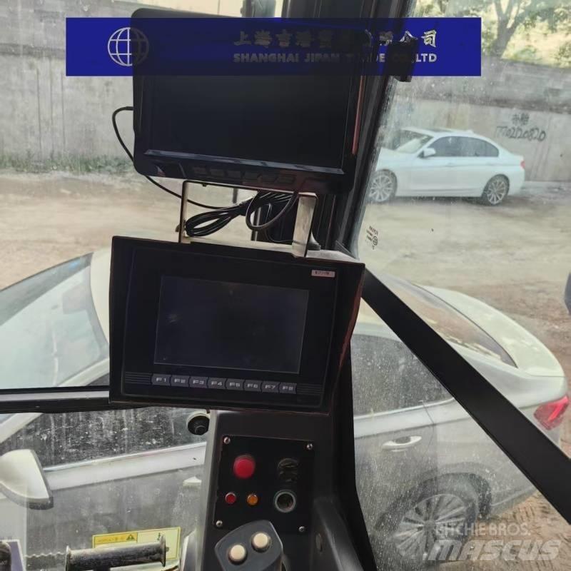 Sany SCC600A رافعات مجنزرة