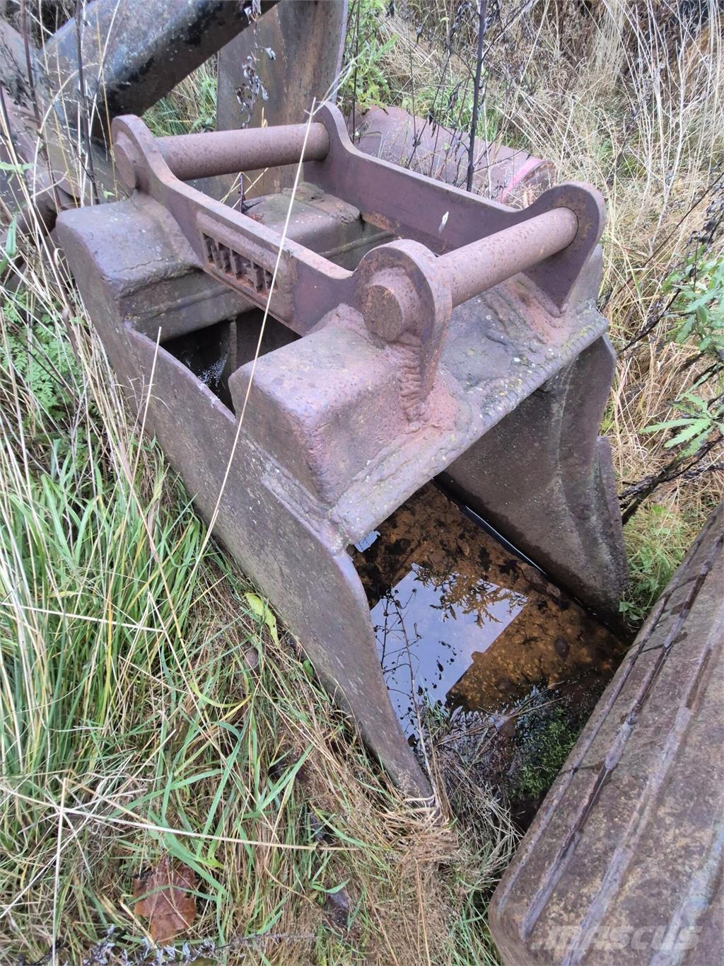 James 62C 4X4 لوادر ذات جرافات عكسية