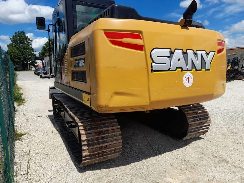 Sany SY 135 C حفارات زحافة