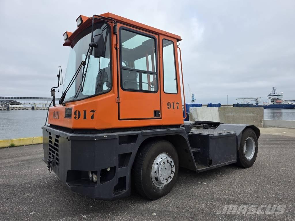 Mafi MT 32 R 4X4 جرارات صالات المطارات