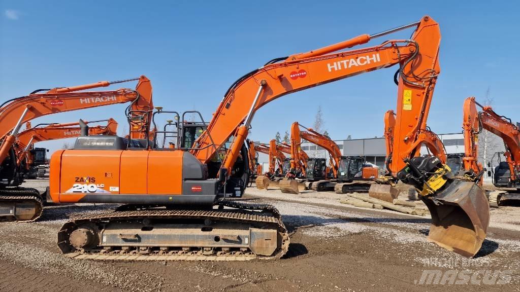 Hitachi ZX210LC-6 حفارات زحافة