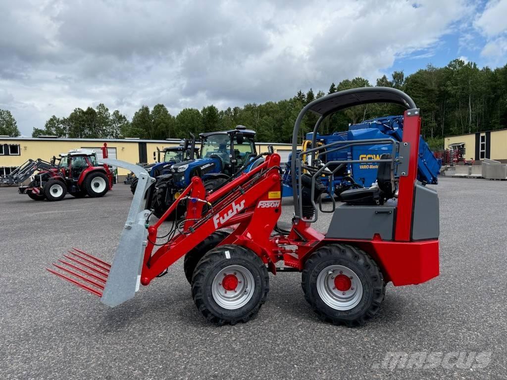 Fuchs F 950 H لوادر متعددة الأغراض