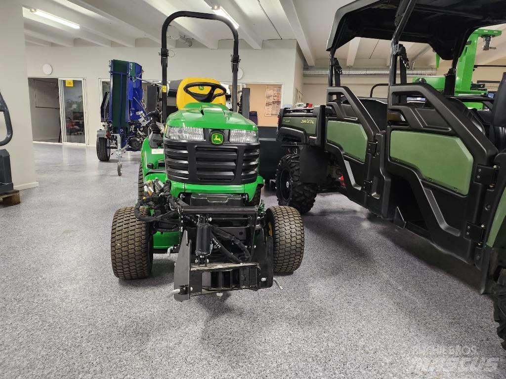 John Deere X 950 R ركوب الحشائش