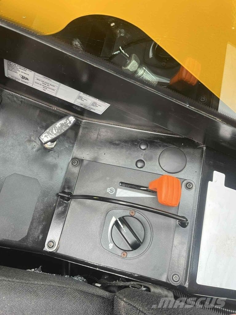 JCB 527-58 Agri Plus معدات مناولة لأغراض الزراعة