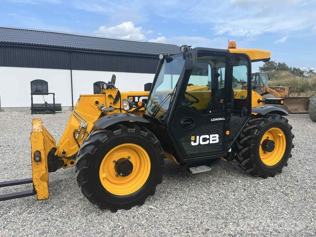 JCB 527-58 Agri Plus معدات مناولة لأغراض الزراعة