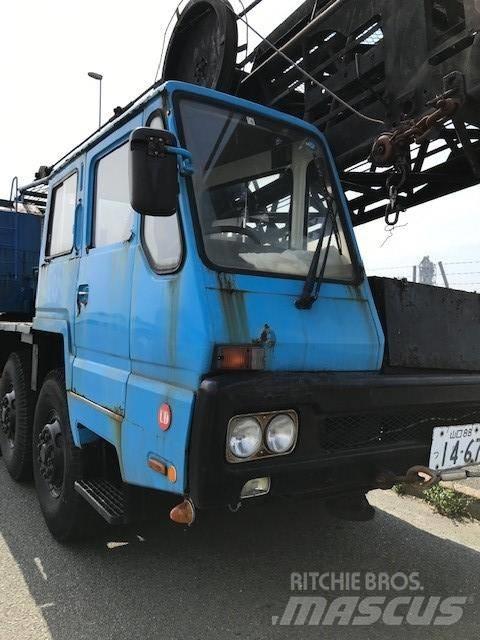 Sumitomo ST350MT رافعات الطرق الوعرة