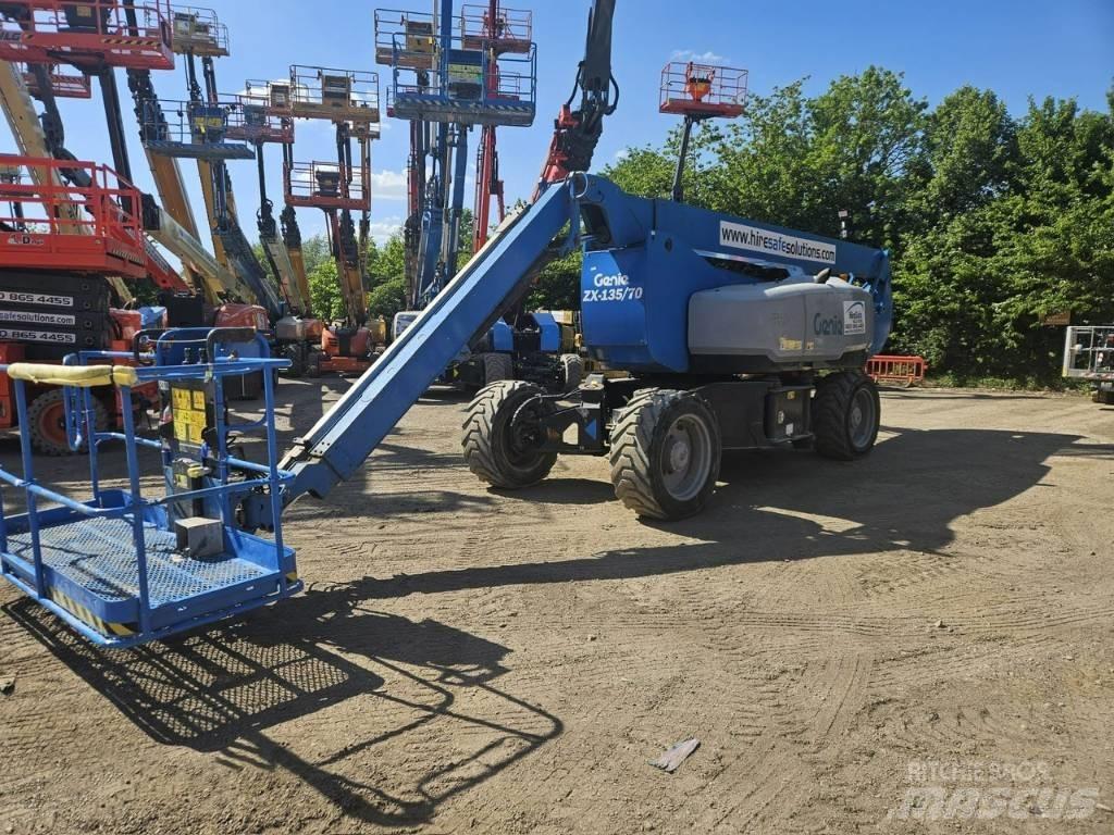 Genie ZX 135/70 رافعات سلة مفصلية