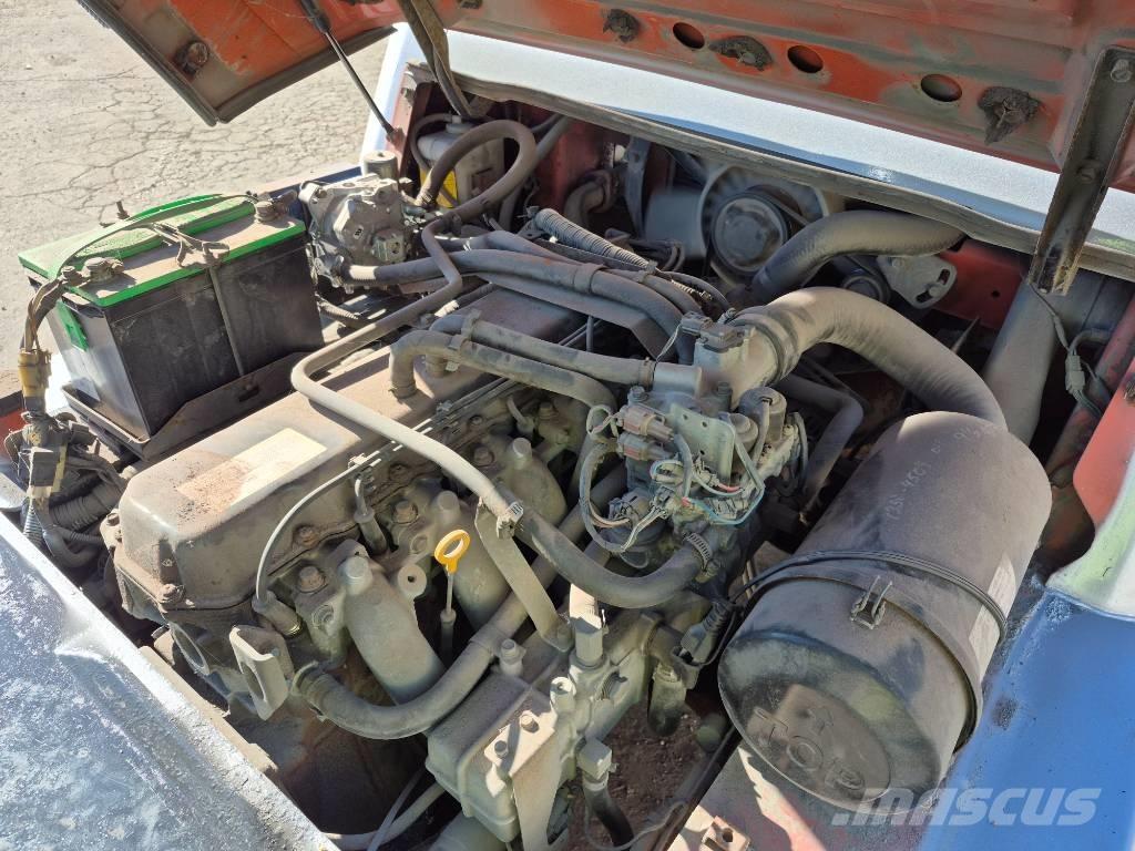 Nissan F04 B 40 H شاحنات ذات رافعات شوكية - أخرى