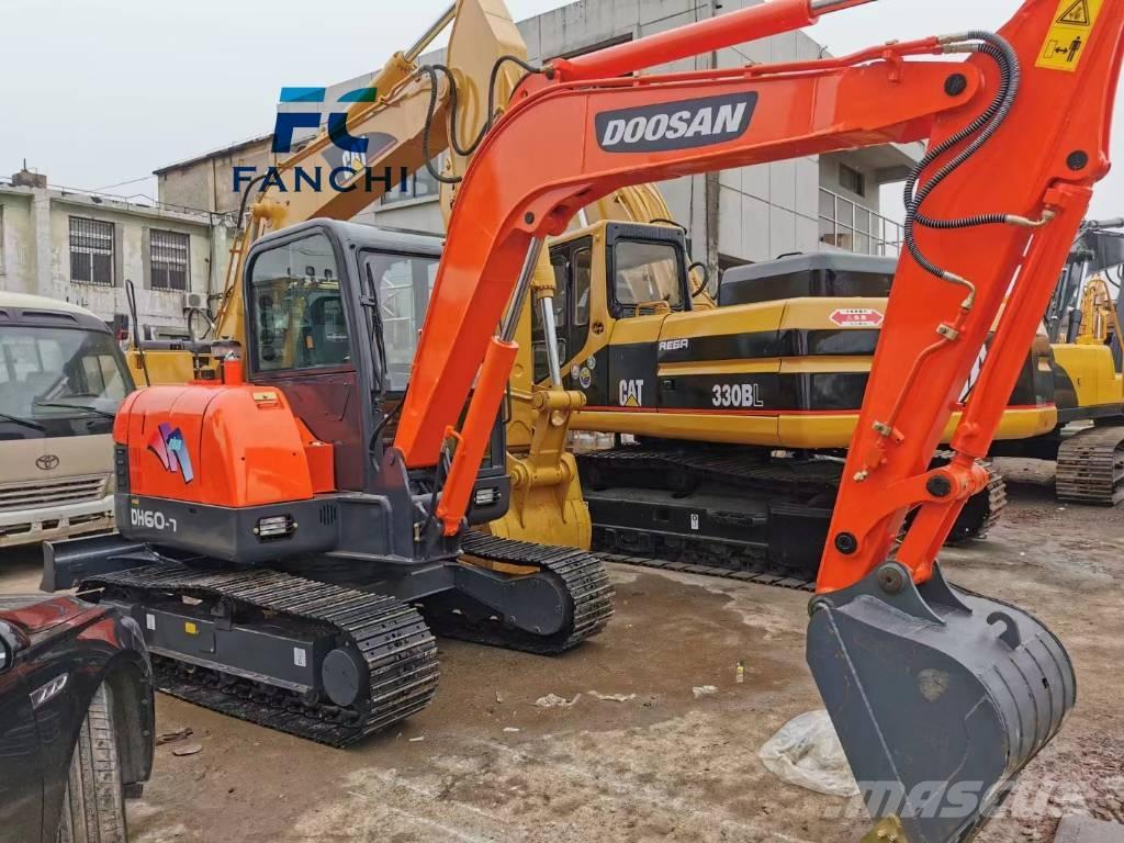 Doosan DH 60 حفارات صغيرة أقل من 7 طن (حفارات صغيرة)