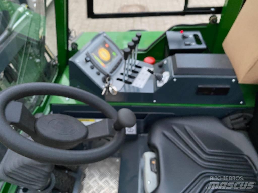 Combilift CBE 2500 شاحنة المناولة رباعية الاتجاهات