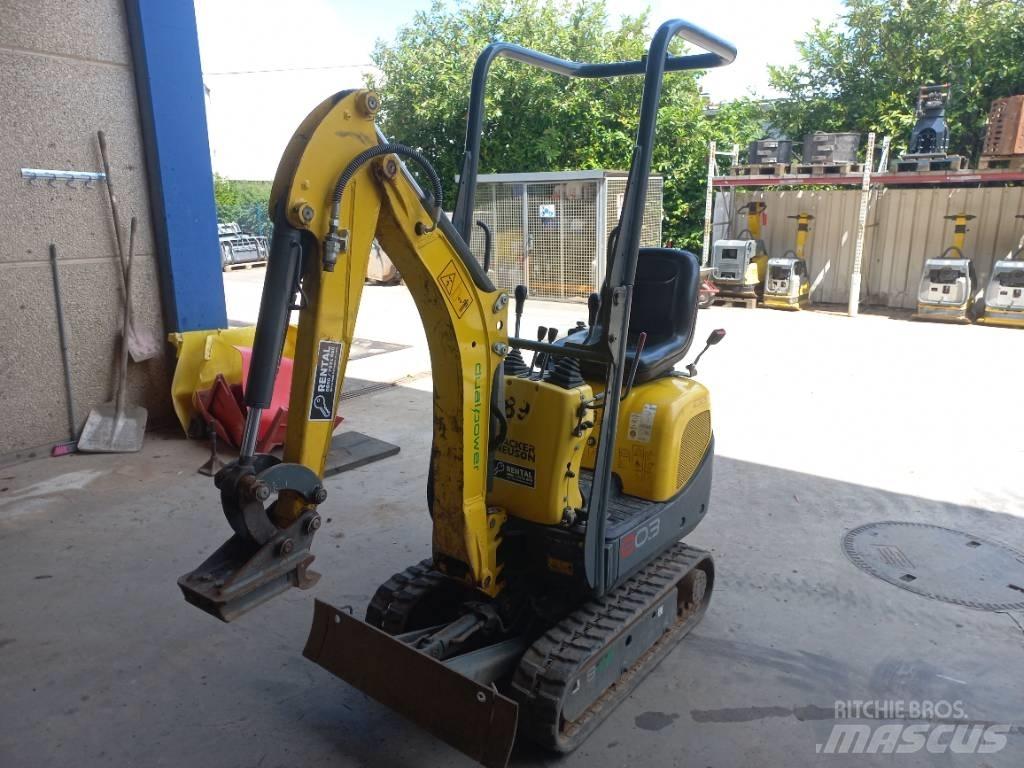 Wacker Neuson 803 حفارات زحافة