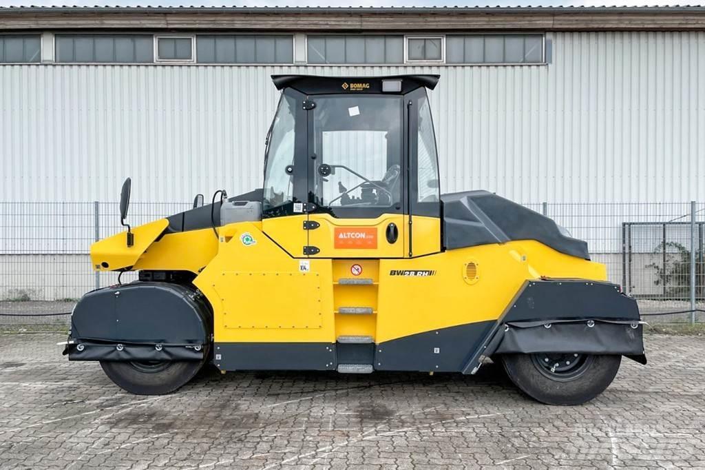 Bomag BW 28 RH مداحل ذات إطارات هوائية