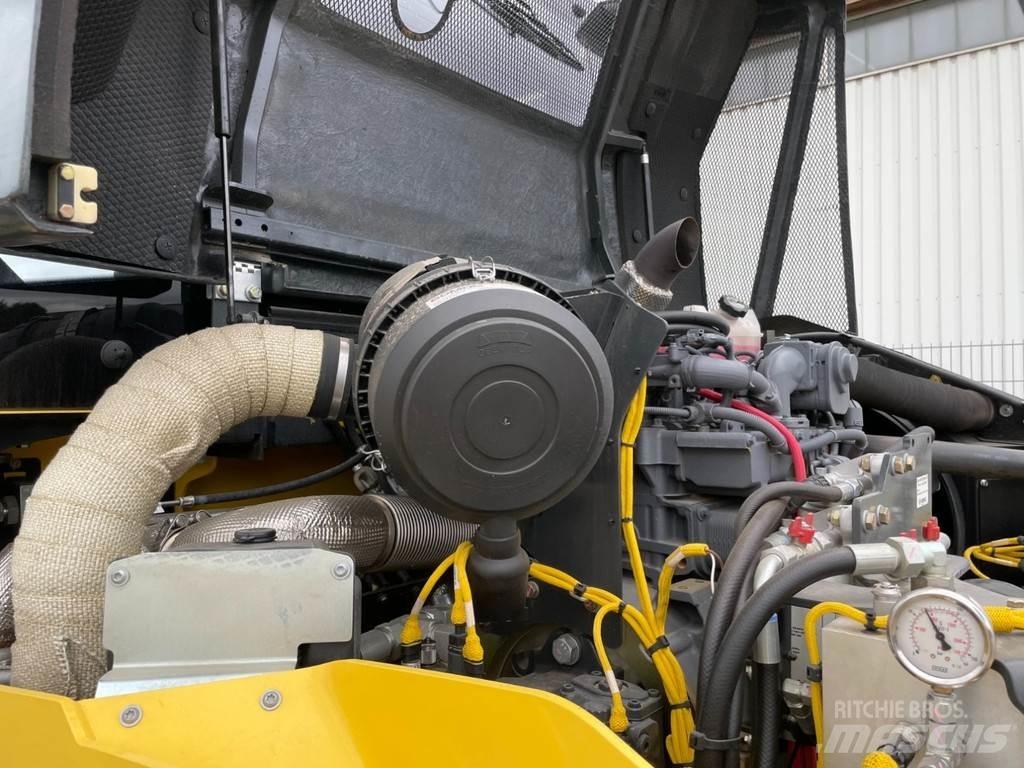 Bomag BW 28 RH مداحل ذات إطارات هوائية