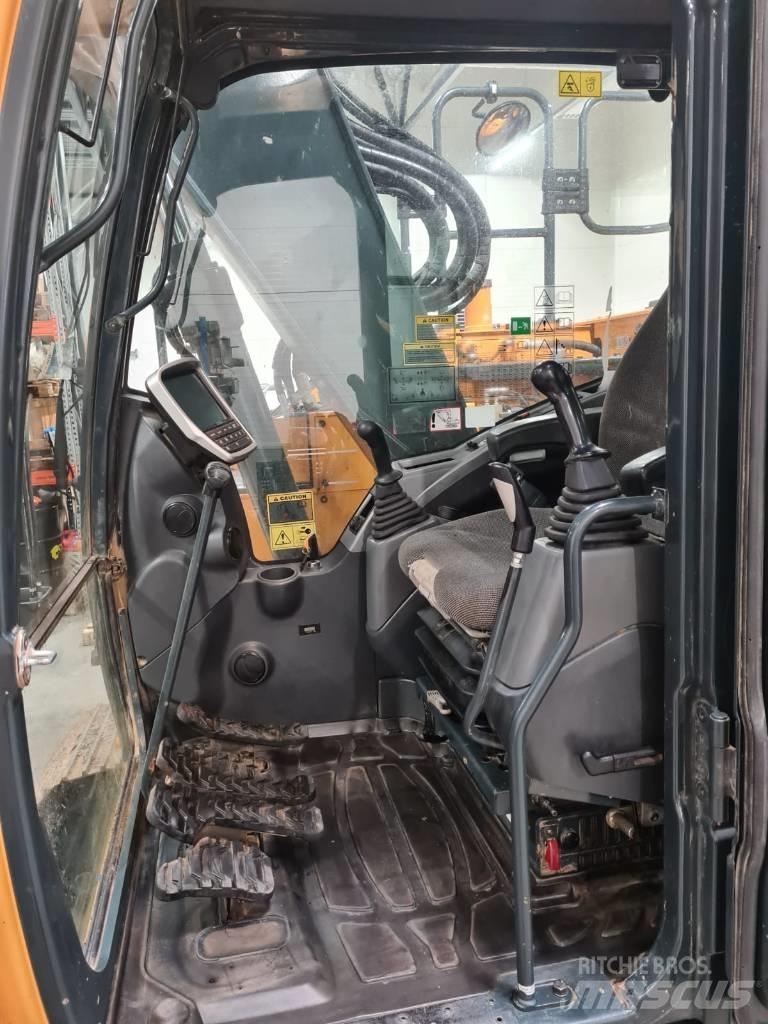 Hyundai HX 130 ALCR حفارات زحافة