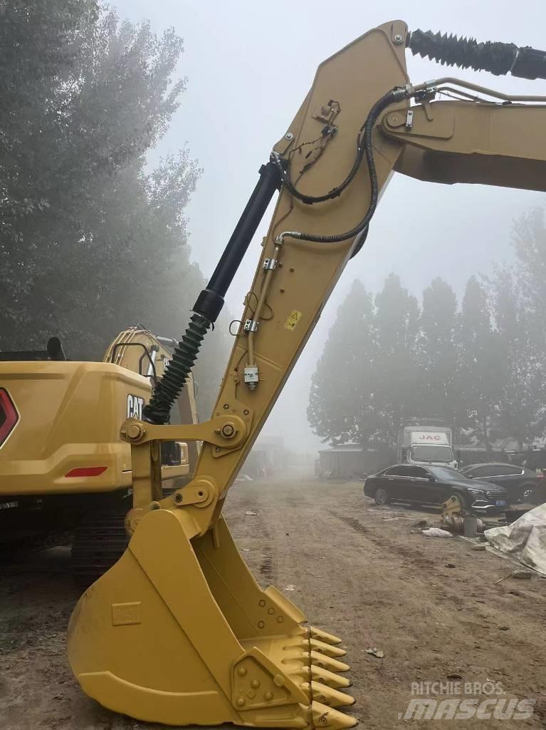 CAT 2021 CAT 330 حفارات بعجل