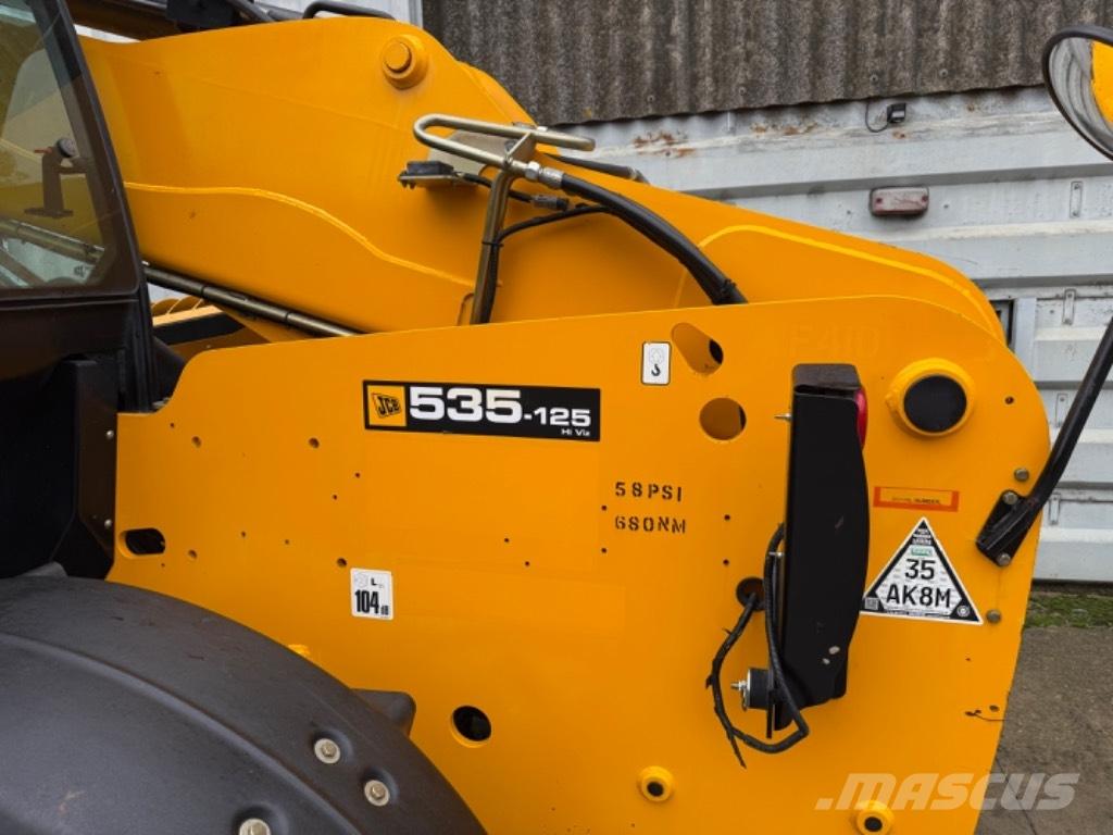 JCB 535-125 مناولات متداخلة