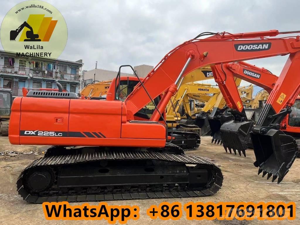 Doosan DX 225 LCA حفارات زحافة