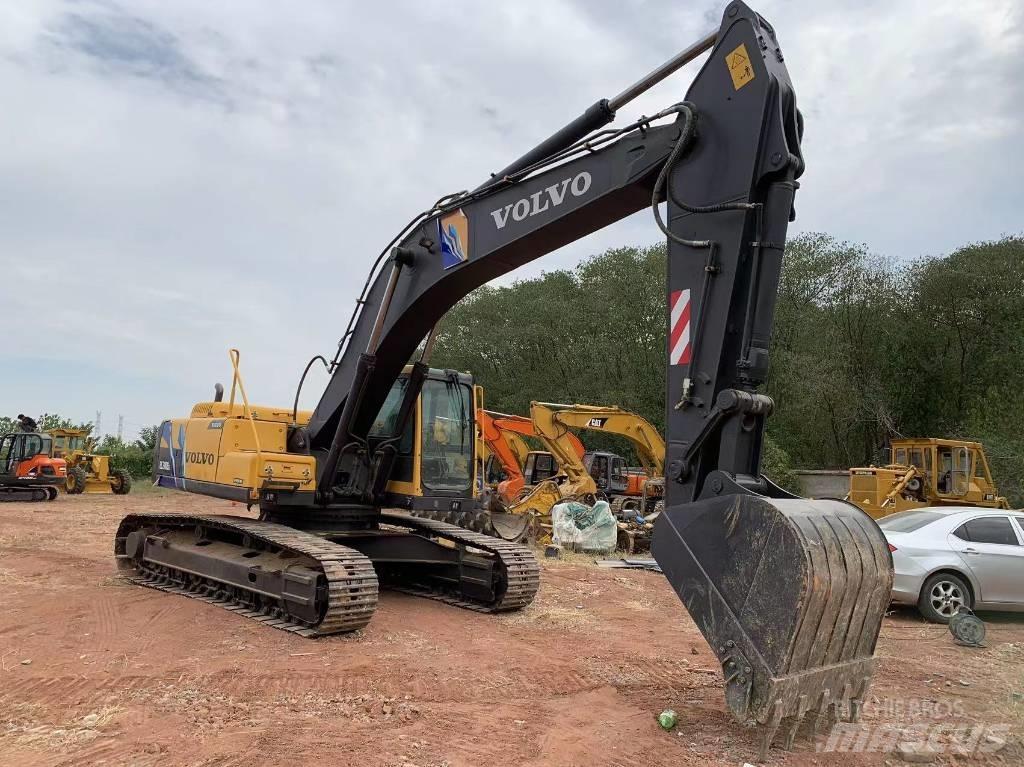 Volvo EC 290 B حفارات زحافة