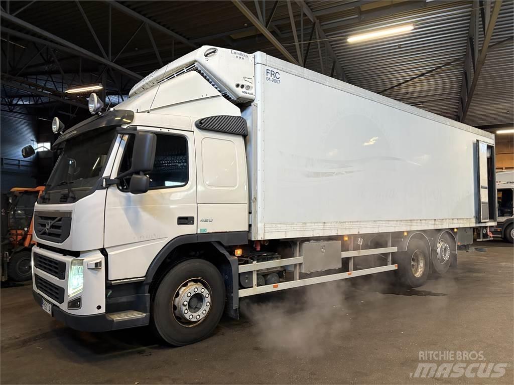 Volvo FM13 6x2 شاحنات ذات هيكل صندوقي